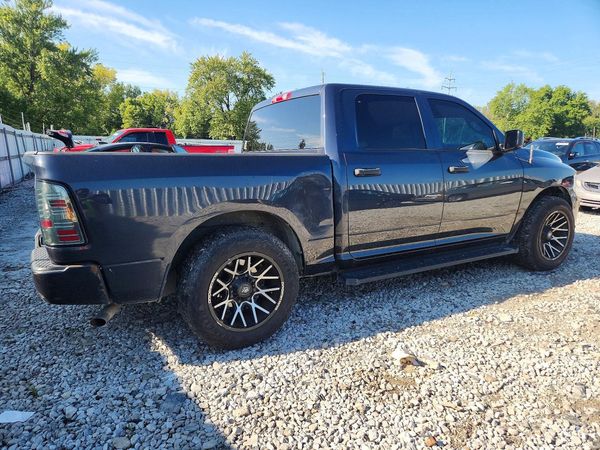 2015 RAM 1500 ST
