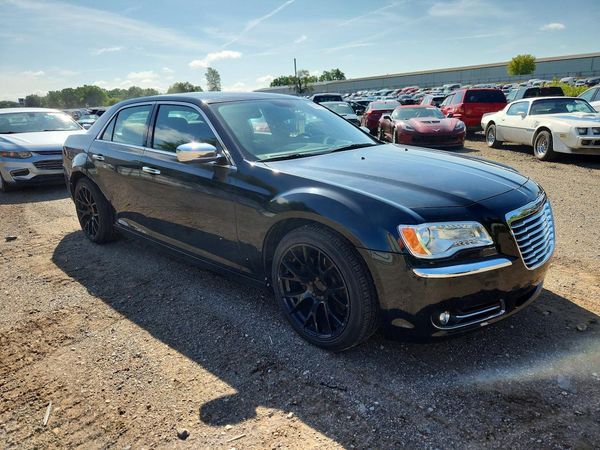 2013 CHRYSLER 300 300C — Passenger 3/4