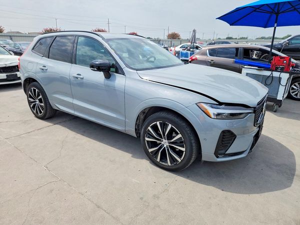 2024 VOLVO XC60