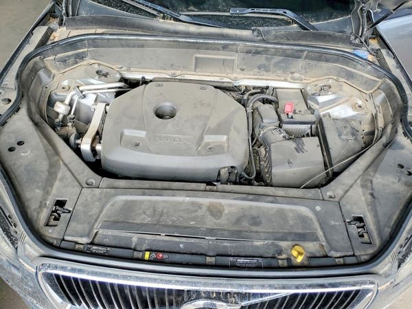 2016 VOLVO XC90 SV42 Momentum