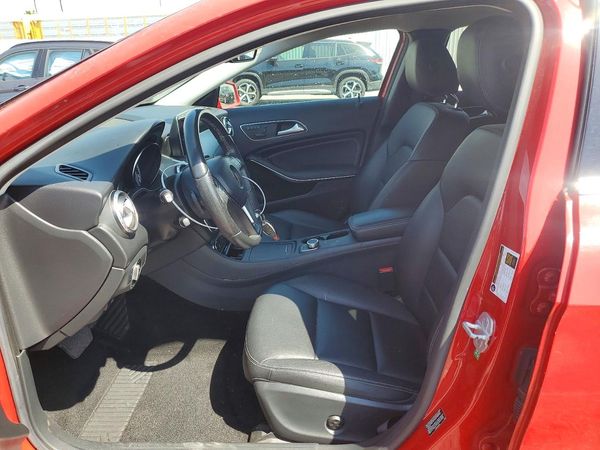 2015 MERCEDES-BENZ GLA GLA250