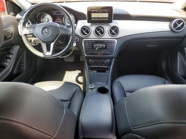 2015 MERCEDES-BENZ GLA GLA250