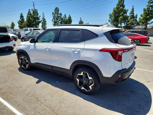 2024 KIA SELTOS EX