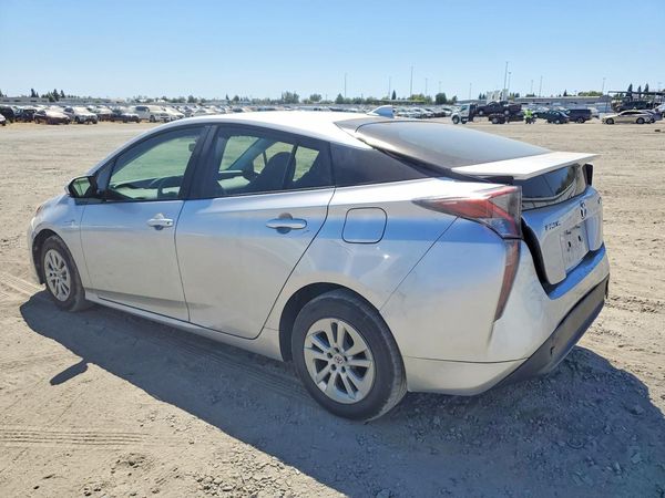 2016 TOYOTA PRIUS