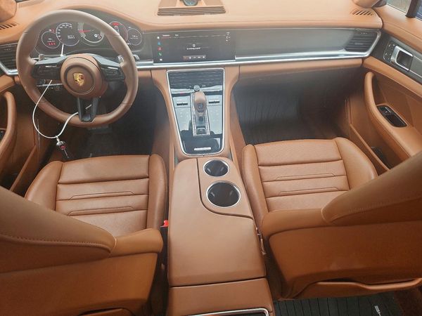 2023 PORSCHE PANAMERA