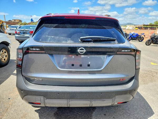 2025 NISSAN KICKS SR