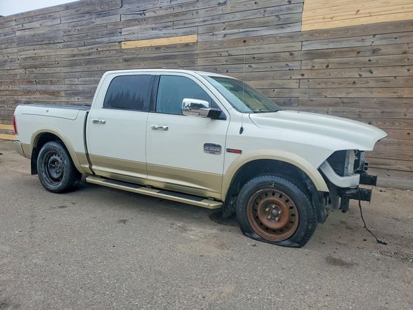 2016 RAM 1500 Longhorn — Passenger 3/4
