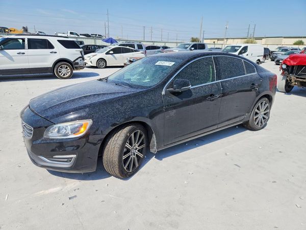 2017 VOLVO S60 Platinum