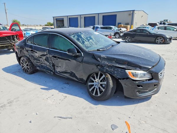 2017 VOLVO S60 Platinum