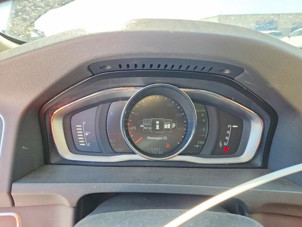 2017 VOLVO S60 Platinum