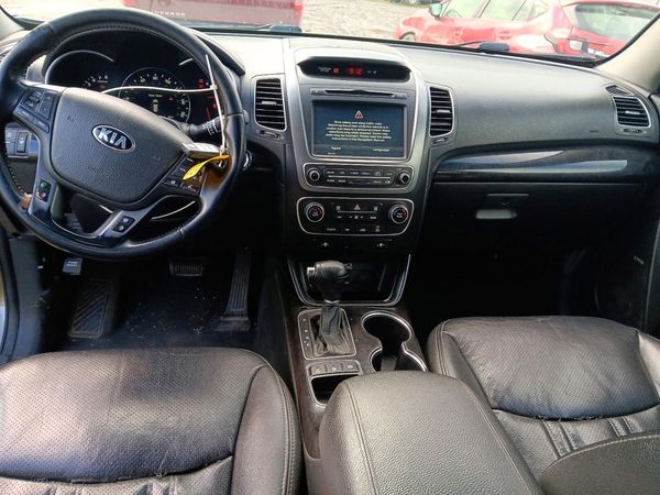 2014 KIA SORENTO SX