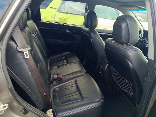 2014 KIA SORENTO SX