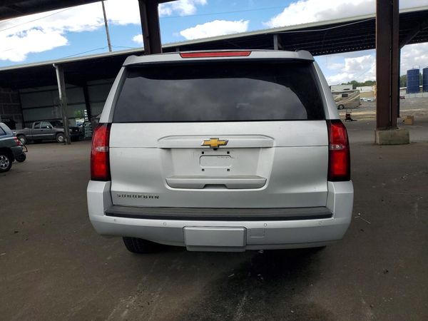 2017 CHEVROLET SUBURBAN LT