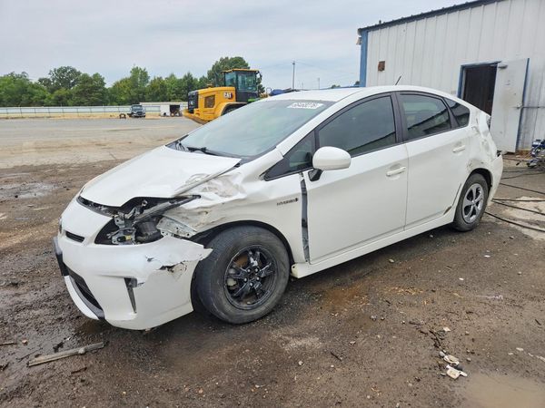 2015 TOYOTA PRIUS