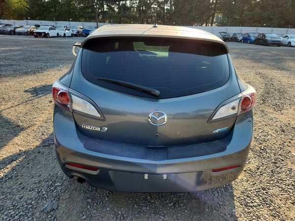 2013 MAZDA 3 Touring/GS