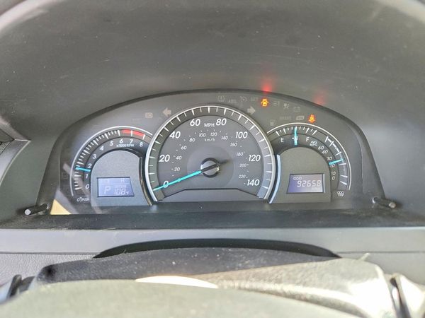 2014 TOYOTA CAMRY