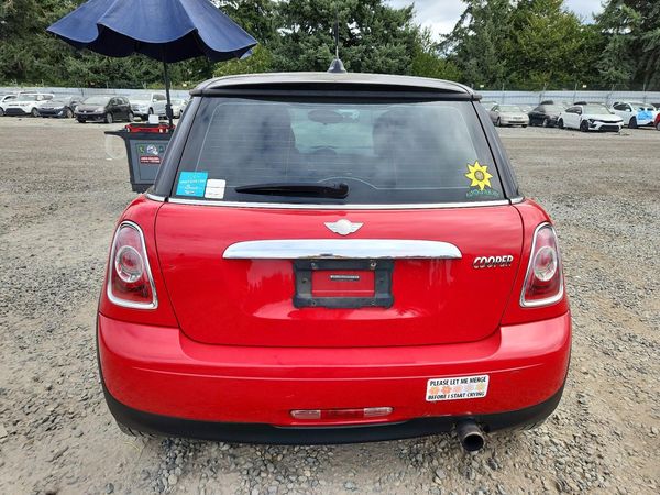 2012 MINI COOPER