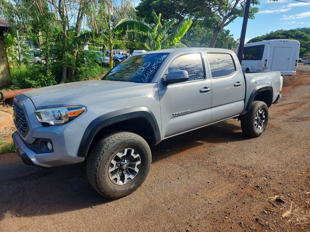 2021 TOYOTA TACOMA SR5 — Front 3/4
