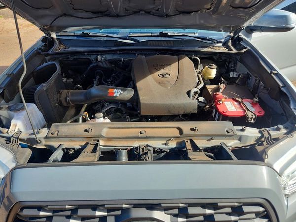 2021 TOYOTA TACOMA SR5 — Engine bay