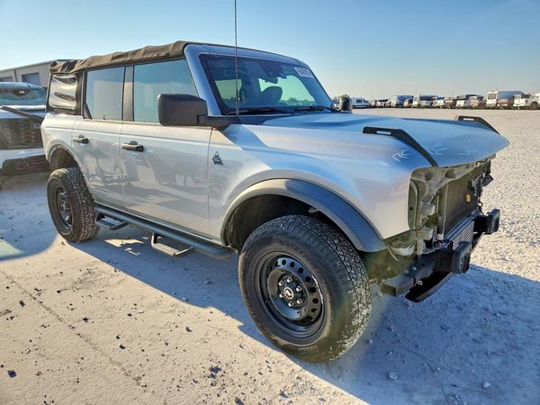2021 FORD BRONCO