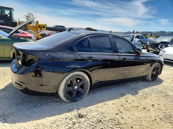 2017 BMW 320