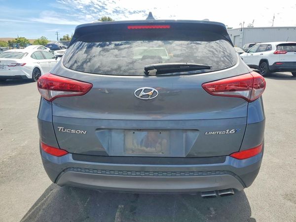 2016 HYUNDAI TUCSON