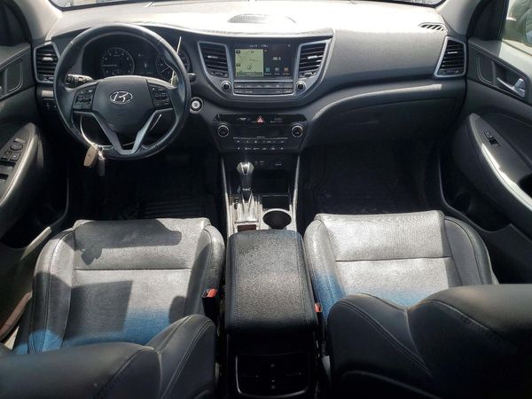 2016 HYUNDAI TUCSON