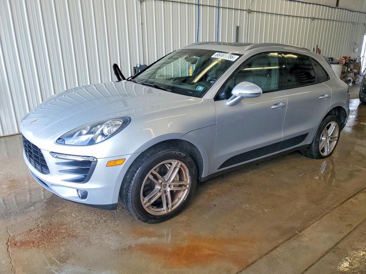 2015 PORSCHE MACAN