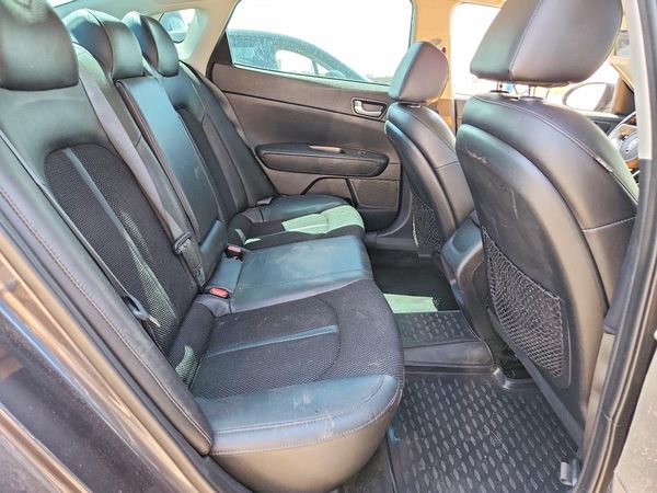 2019 KIA OPTIMA LX, S