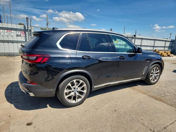 2022 BMW X5
