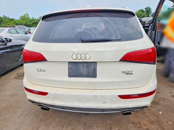2014 AUDI Q5