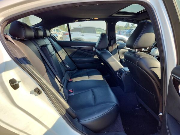 2021 INFINITI Q50