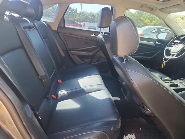 2019 VOLKSWAGEN JETTA S, SE, R-Line