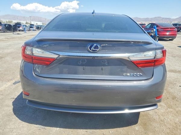 2016 LEXUS ES