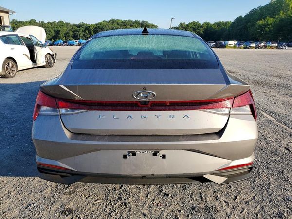 2022 HYUNDAI ELANTRA