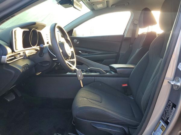 2022 HYUNDAI ELANTRA