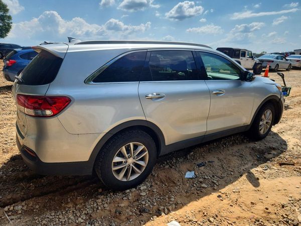 2017 KIA SORENTO