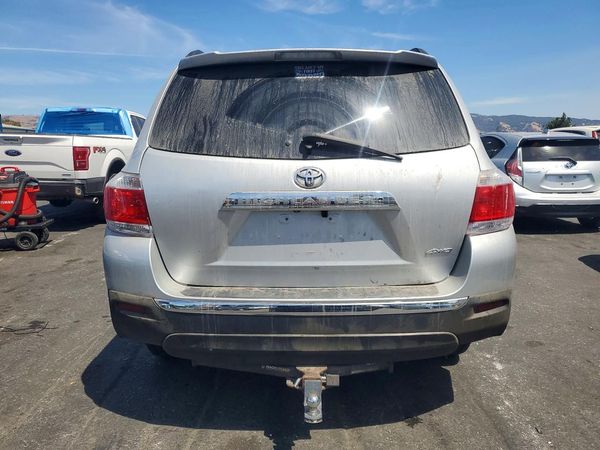 2013 TOYOTA HIGHLANDER Base/Hybrid