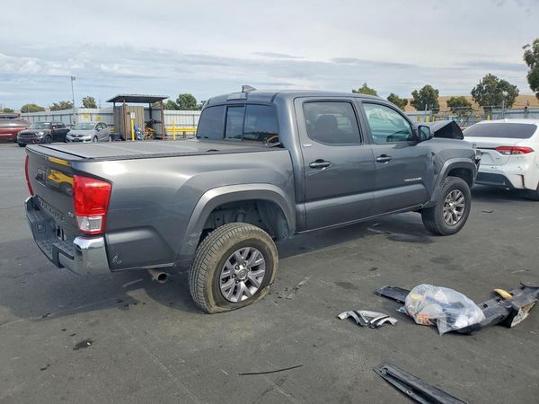 2017 TOYOTA TACOMA