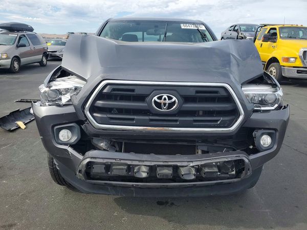 2017 TOYOTA TACOMA