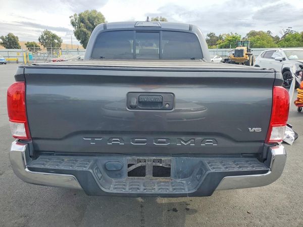 2017 TOYOTA TACOMA