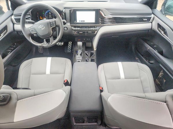 2026 TOYOTA CAMRY