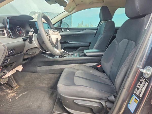 2021 KIA K5 LXS — DENT