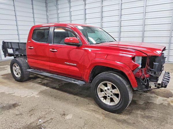 2017 TOYOTA TACOMA