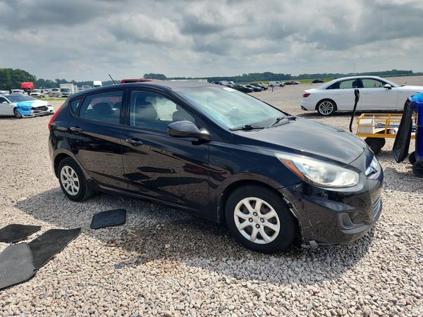 2014 HYUNDAI ACCENT