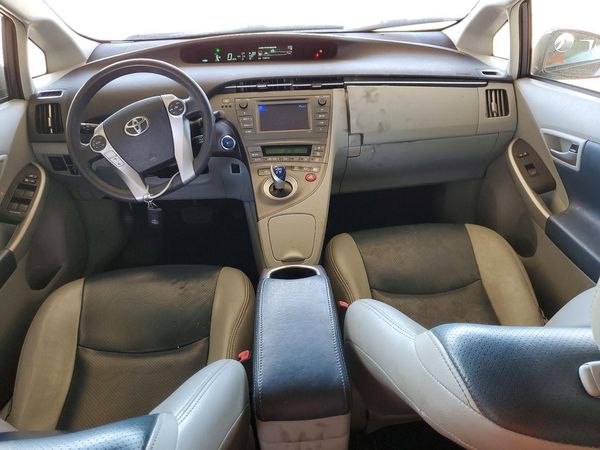 2013 TOYOTA PRIUS