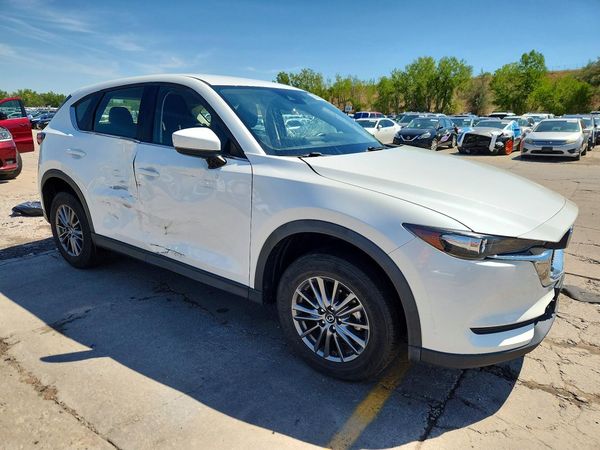 2017 MAZDA CX-5 Sport — Passenger 3/4