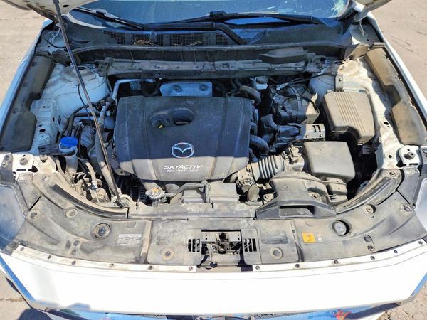 2017 MAZDA CX-5 Sport — Engine bay