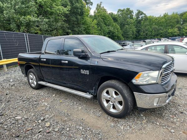 2014 RAM 1500 SLT — Passenger 3/4