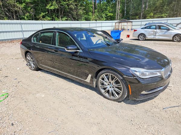 2017 BMW 7 SERIES — Passenger 3/4